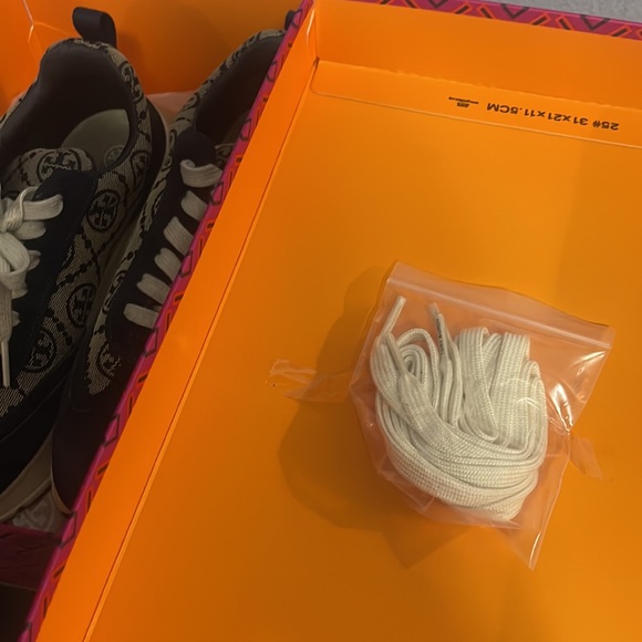 Tory Burch sneakers - Picture 9 of 10